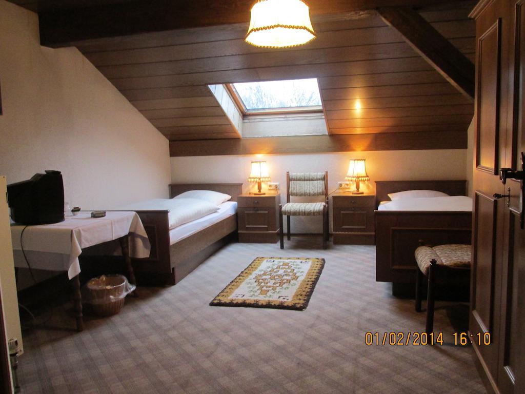 Hotel Schauenburg Tholey Quarto foto